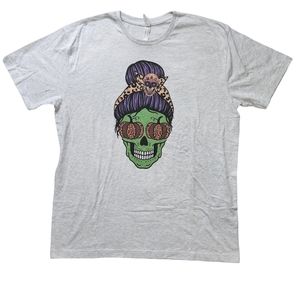 Skull pumpkin graphic tee womans XL